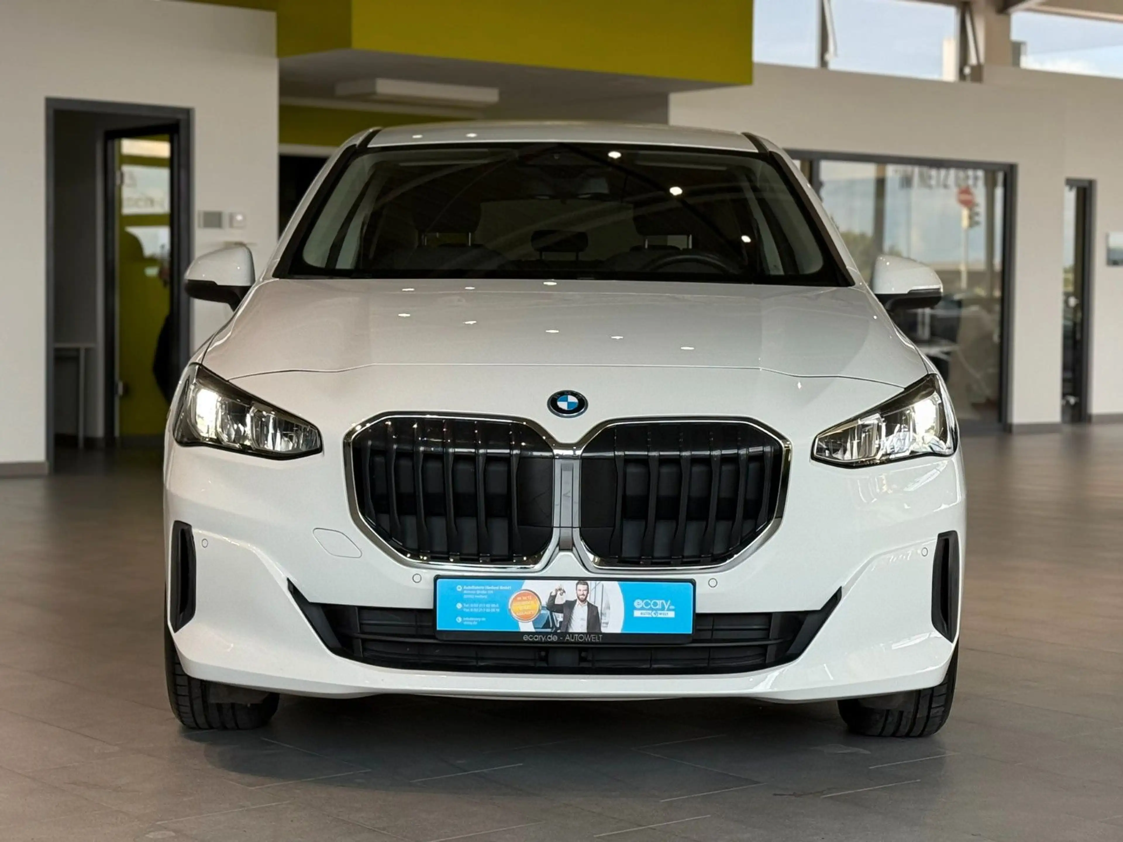 BMW 230 e Active Tourer xDrive*AHK*Kamera*ACC* — photo 9