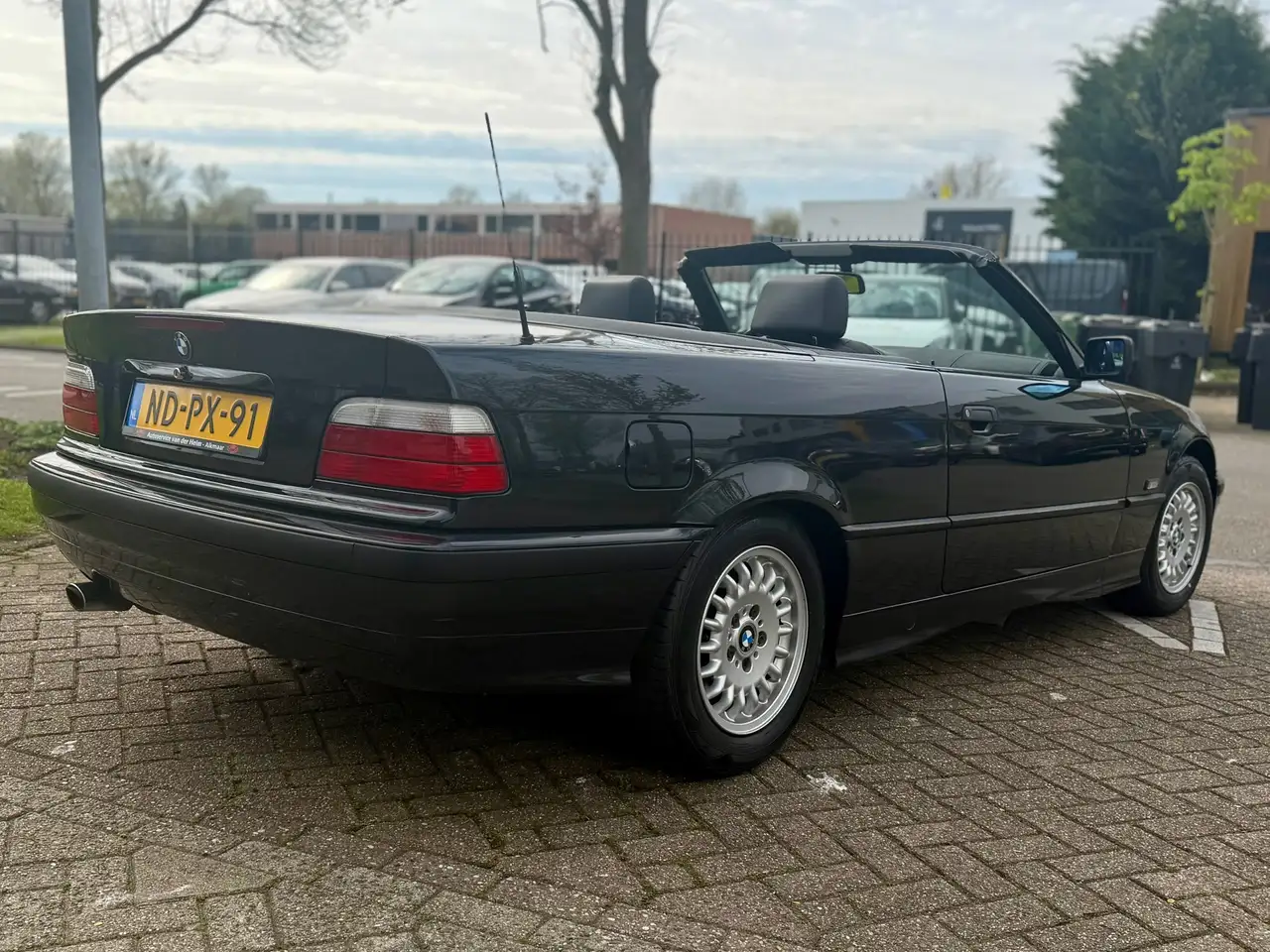BMW 320 3-serie Cabrio 320i Executive, foto 12