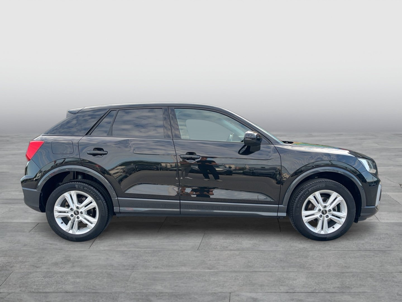 Audi Q2 35 TFSI admired — photo 6