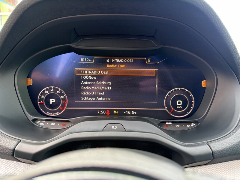Audi Q2 35 TFSI admired — photo 14