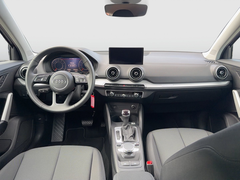 Audi Q2 35 TFSI admired — photo 15