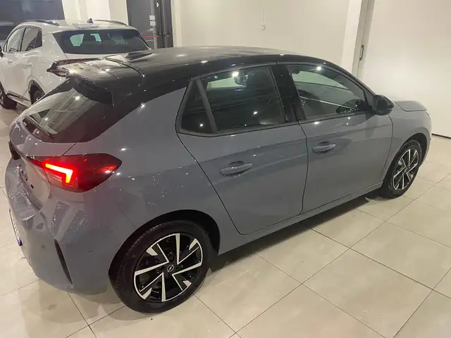 Opel Corsa view 5
