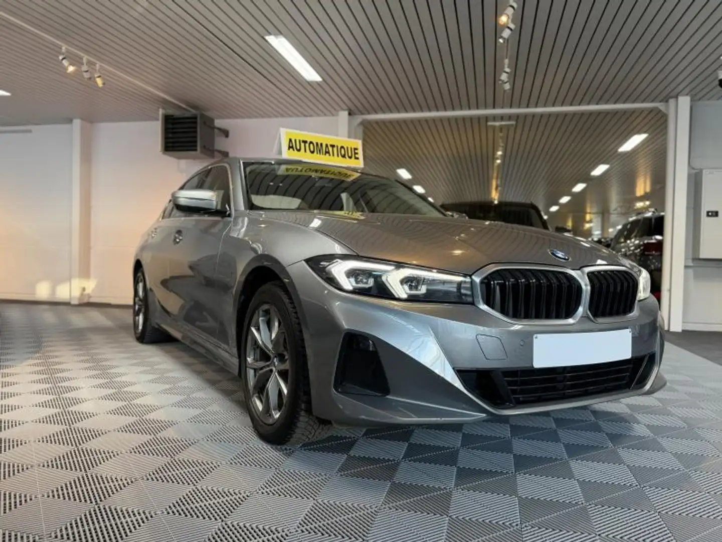 BMW 316 122cv dA MHEV Automatique Carplay*NAVI*CLIM*CAPTEU Gris - 2