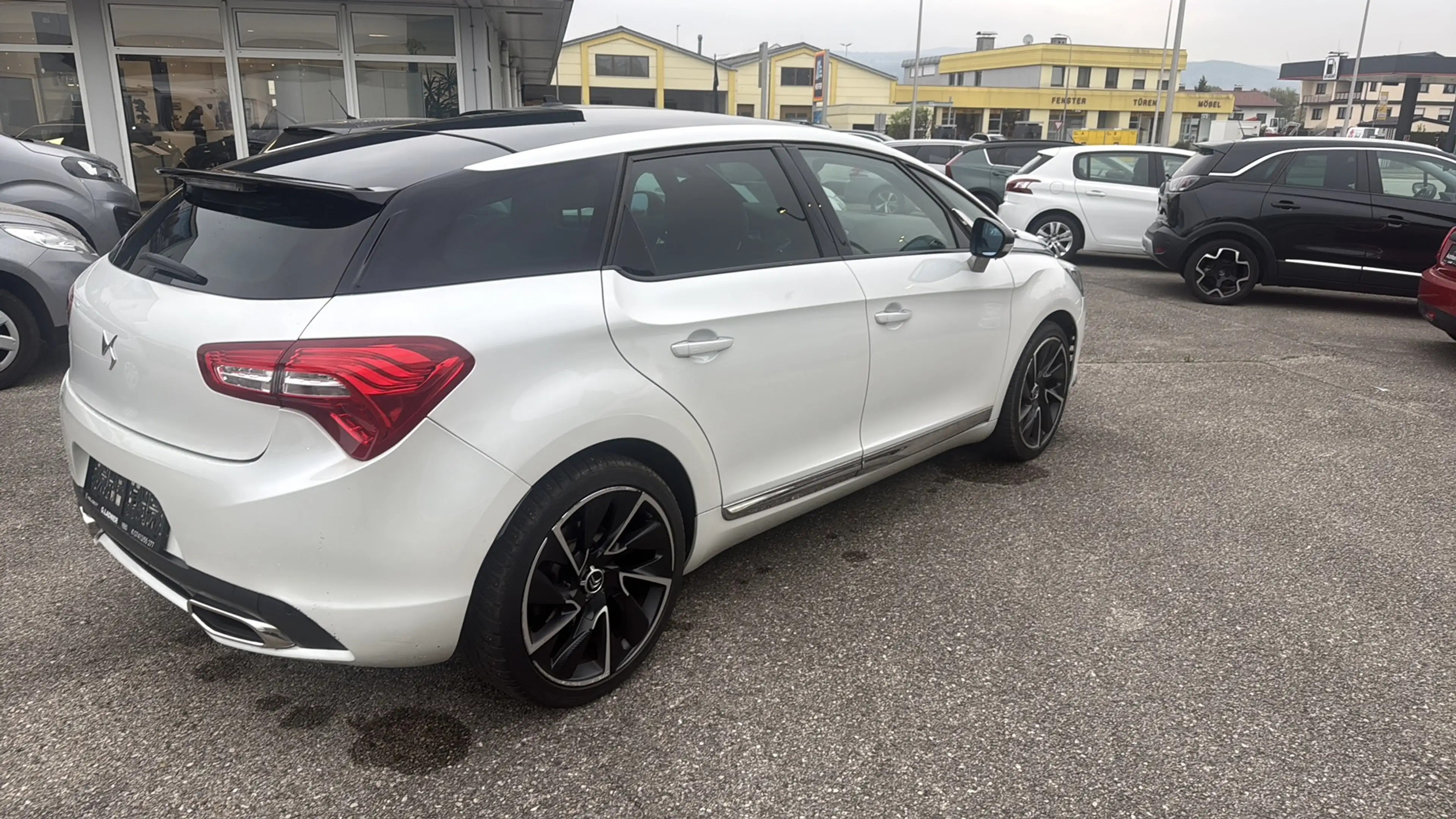 DS Automobiles DS 5 BlueHDi 180 EAT6 Denon Soundsystem — photo 5