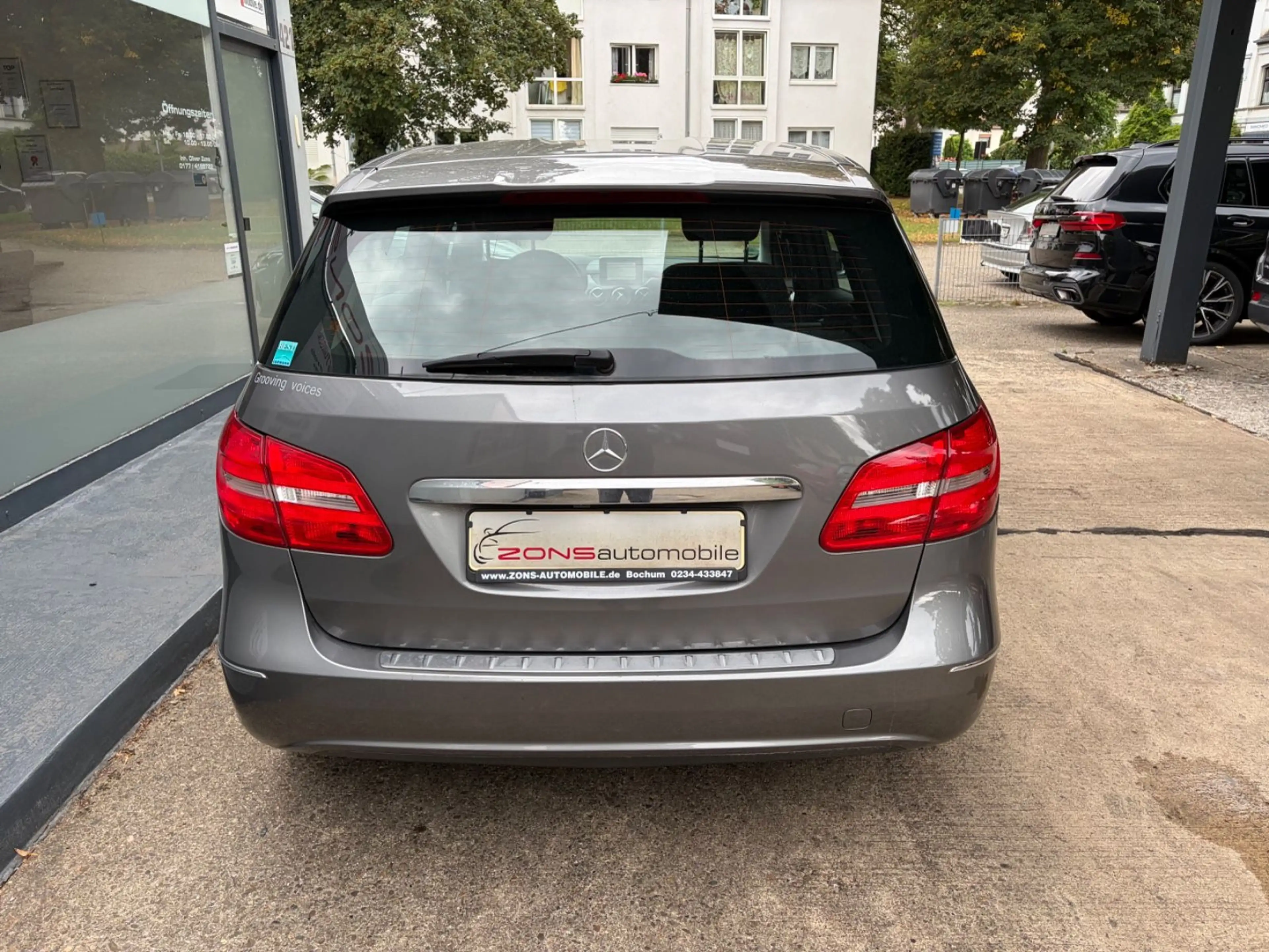 Mercedes-Benz B 180 +Navi+SHZ+Klima+Kamera+BT+LM+WR — photo 4
