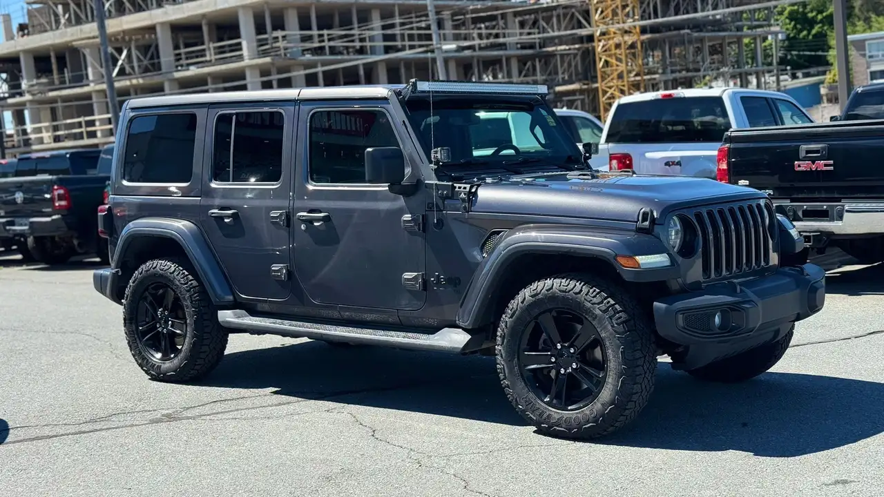 Jeep Wrangler photo Jeep Wrangler