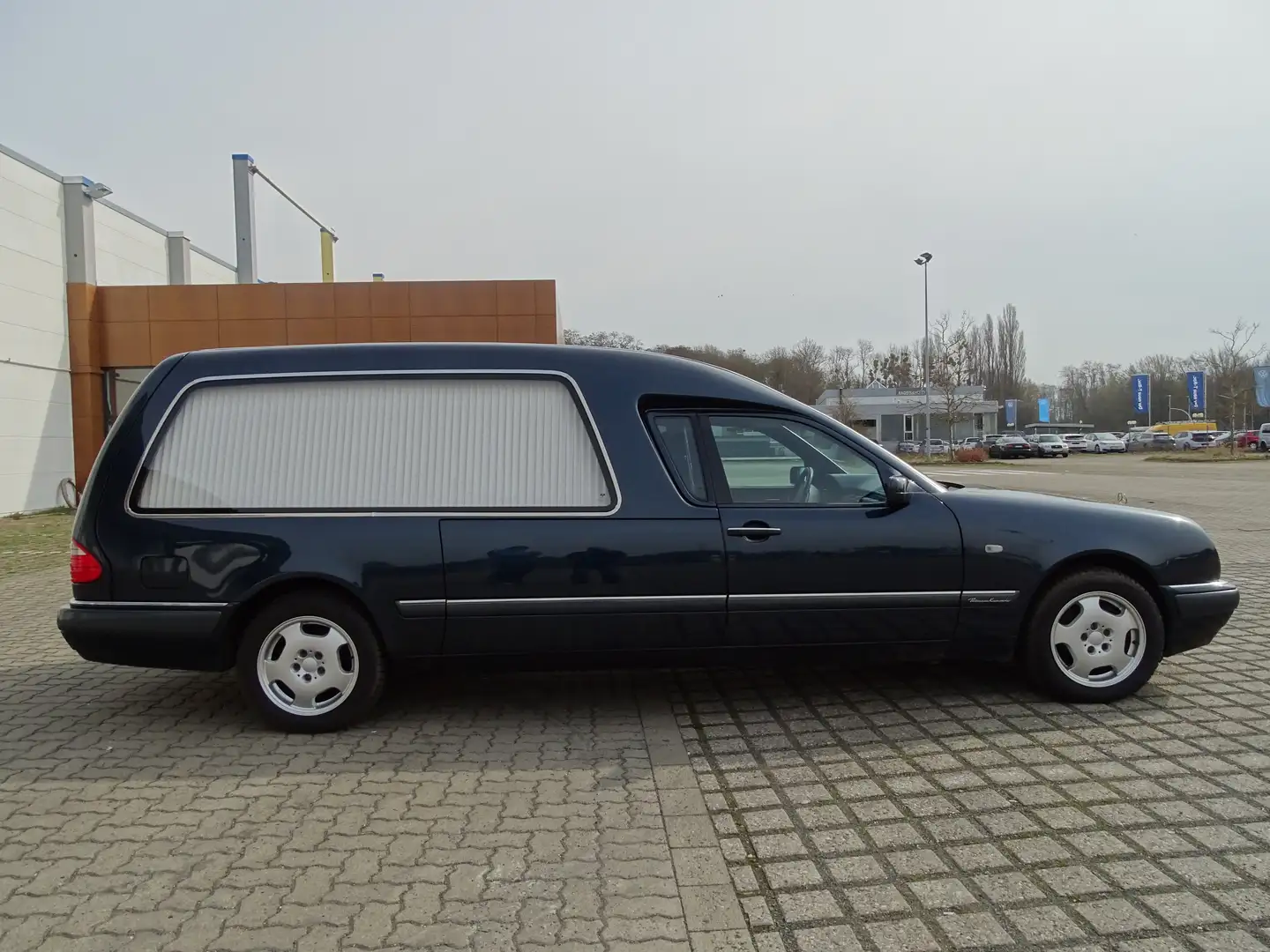 Mercedes-Benz E 280 BESTATTUNGSFAHRZEUG / LEICHENWAGEN Azul - 2