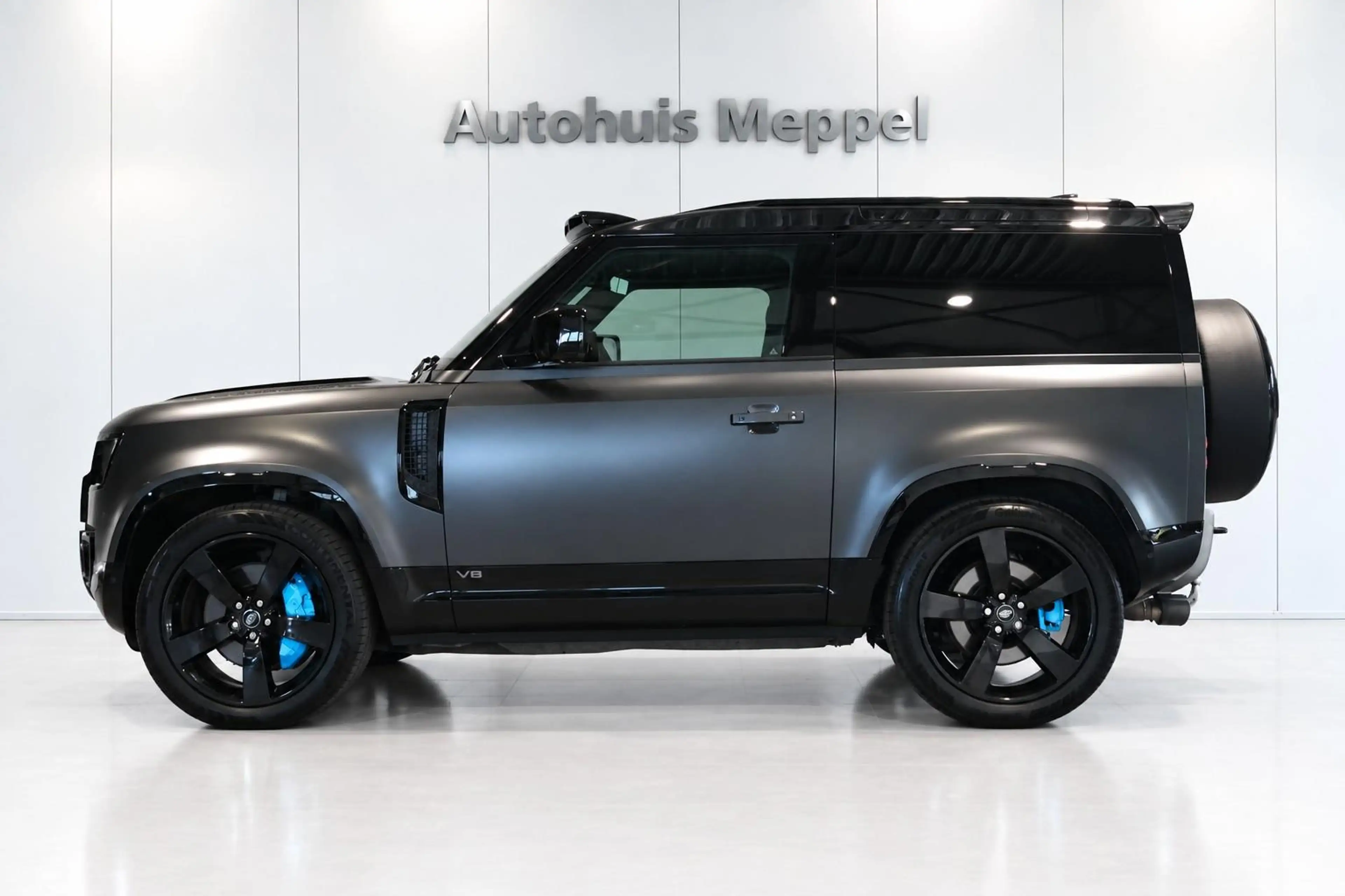 Land Rover Defender 5.0-V8*URBAN*Carpathian*LuchtV*HUD*360Camera*Trekh — photo 6