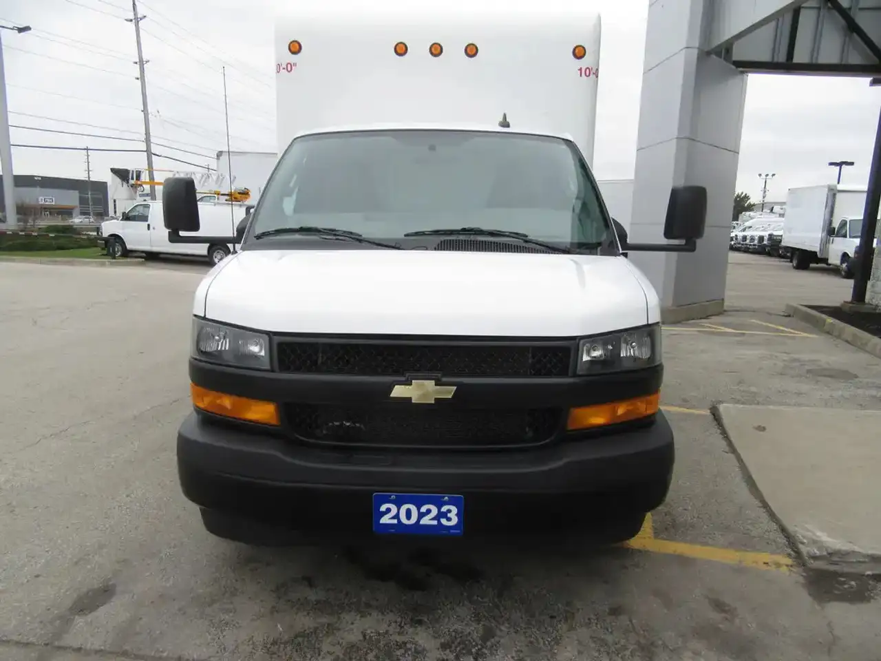 Chevrolet Express 3500 photo Chevrolet Express 3500