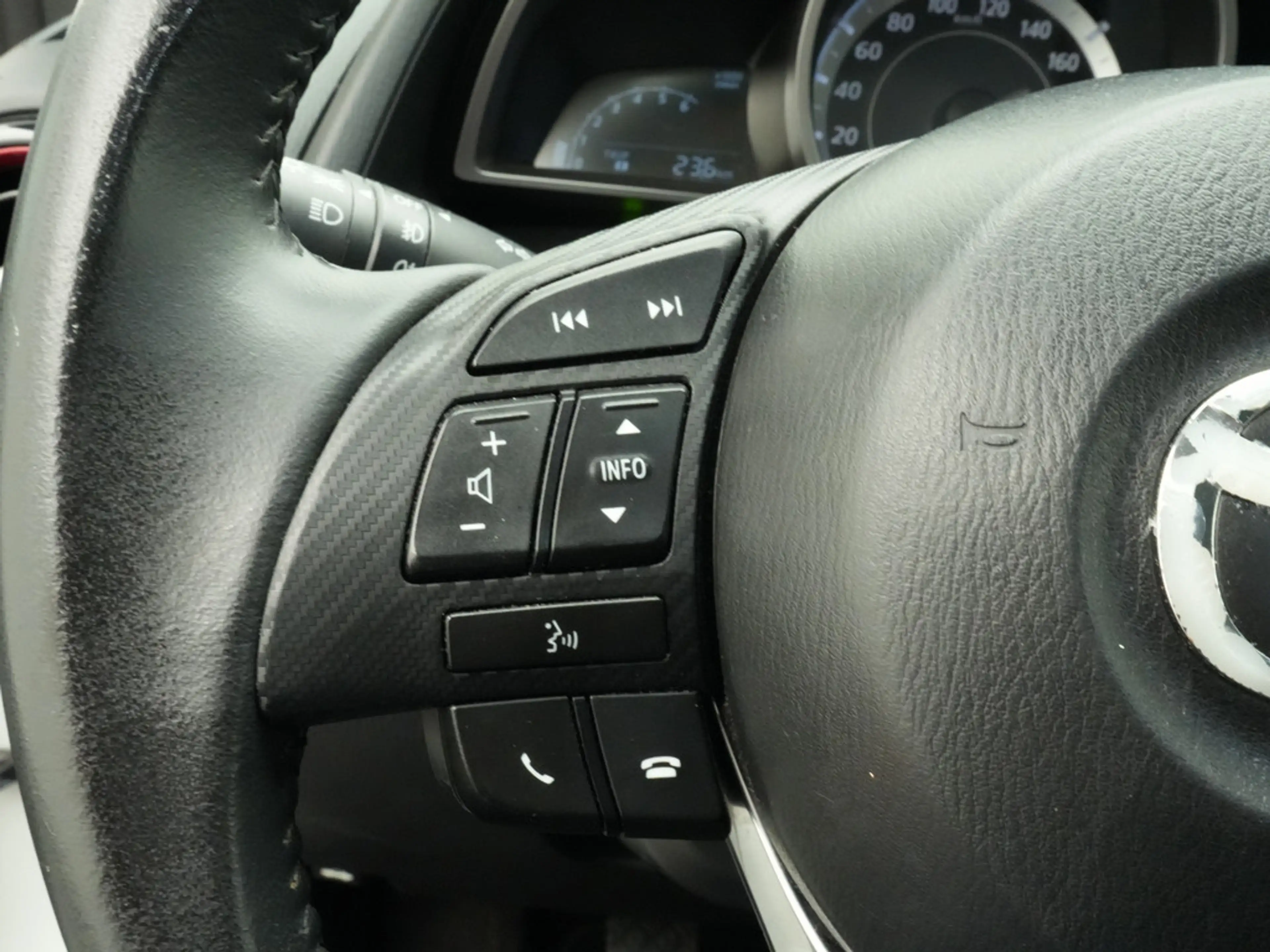 Mazda CX-3 Exclusive-Line LED SHZ NAVI PDC — photo 7