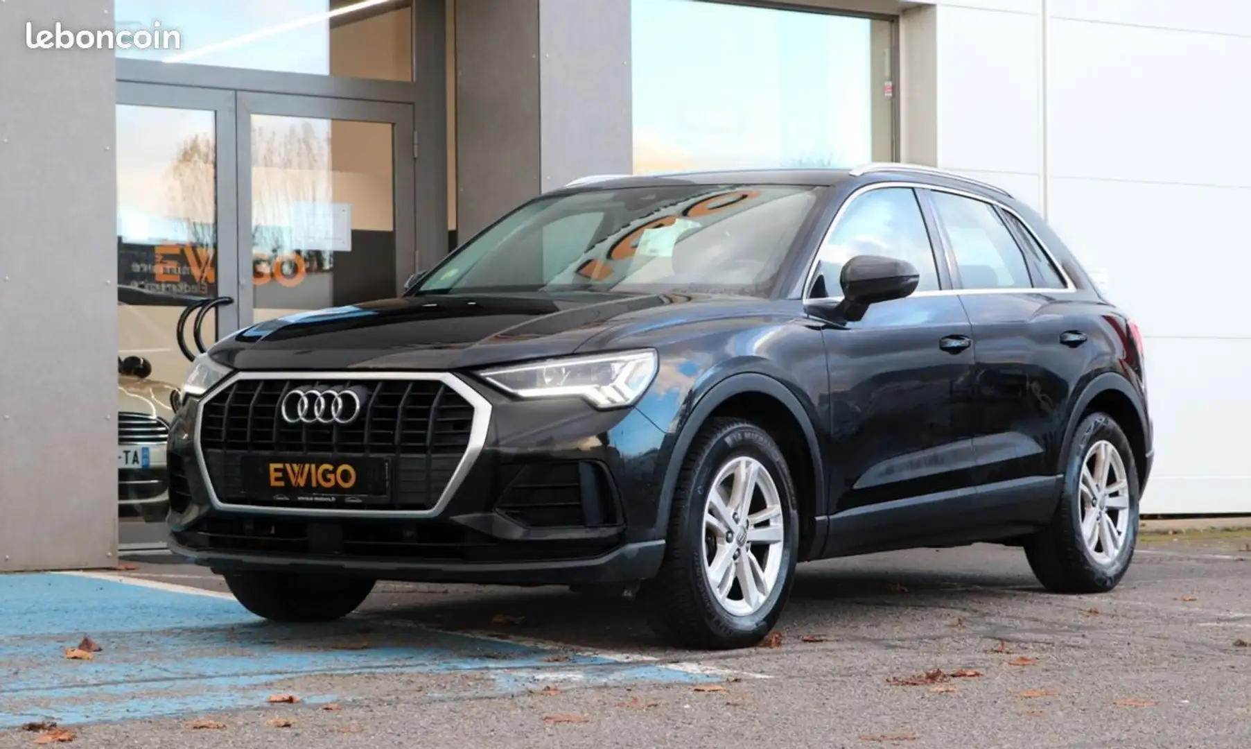 Audi Q3 2.0 35 tdi 150ch business line s-tronic bva virtual cockpit entretiens Noir - 1