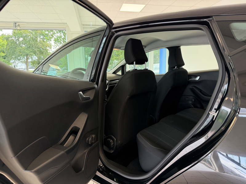 Ford Fiesta 1.0 EcoBoost Cool&Connect — photo 6