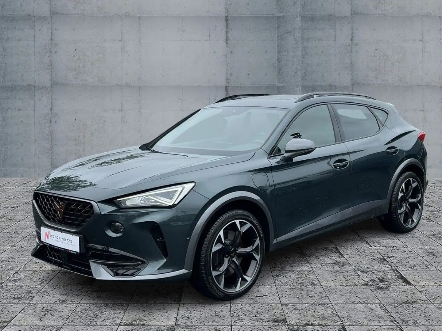 CUPRA Formentor VZ 1.4 e-Hybrid LED+NAV+ACC+RFK+PANO Grün - 2