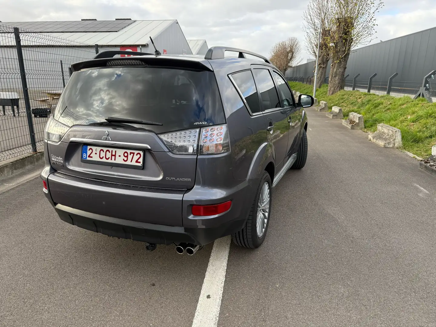 Mitsubishi Outlander 2.2 DI-D 4WD Gri - 2