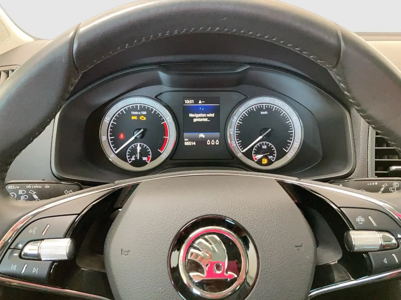 Skoda Karoq Ambition TSI, миниатюра 8
