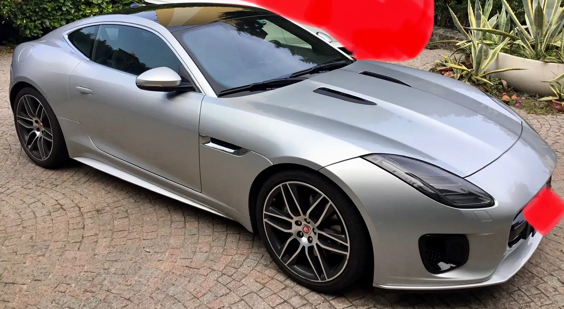 Jaguar F-Type Coupe 2.0 R-Dynamic 300cv Silber - 2