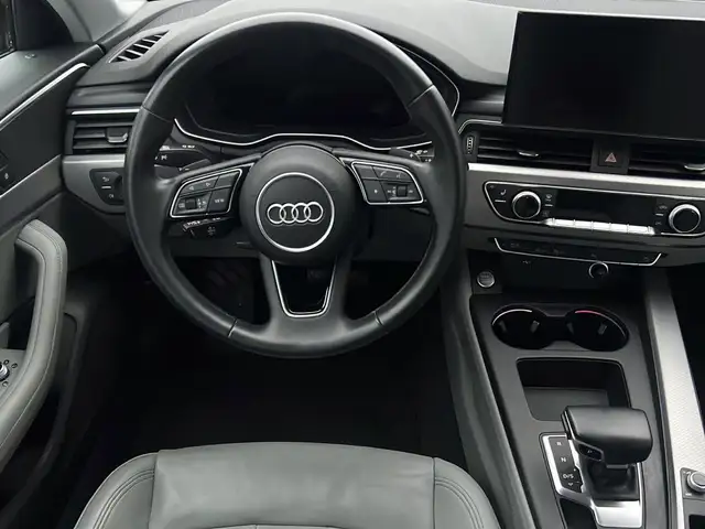Audi A4 view 15