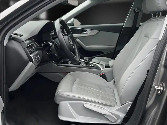 Audi A4 view 13