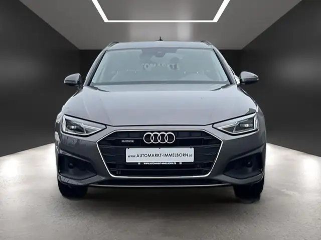 Audi A4 view 9