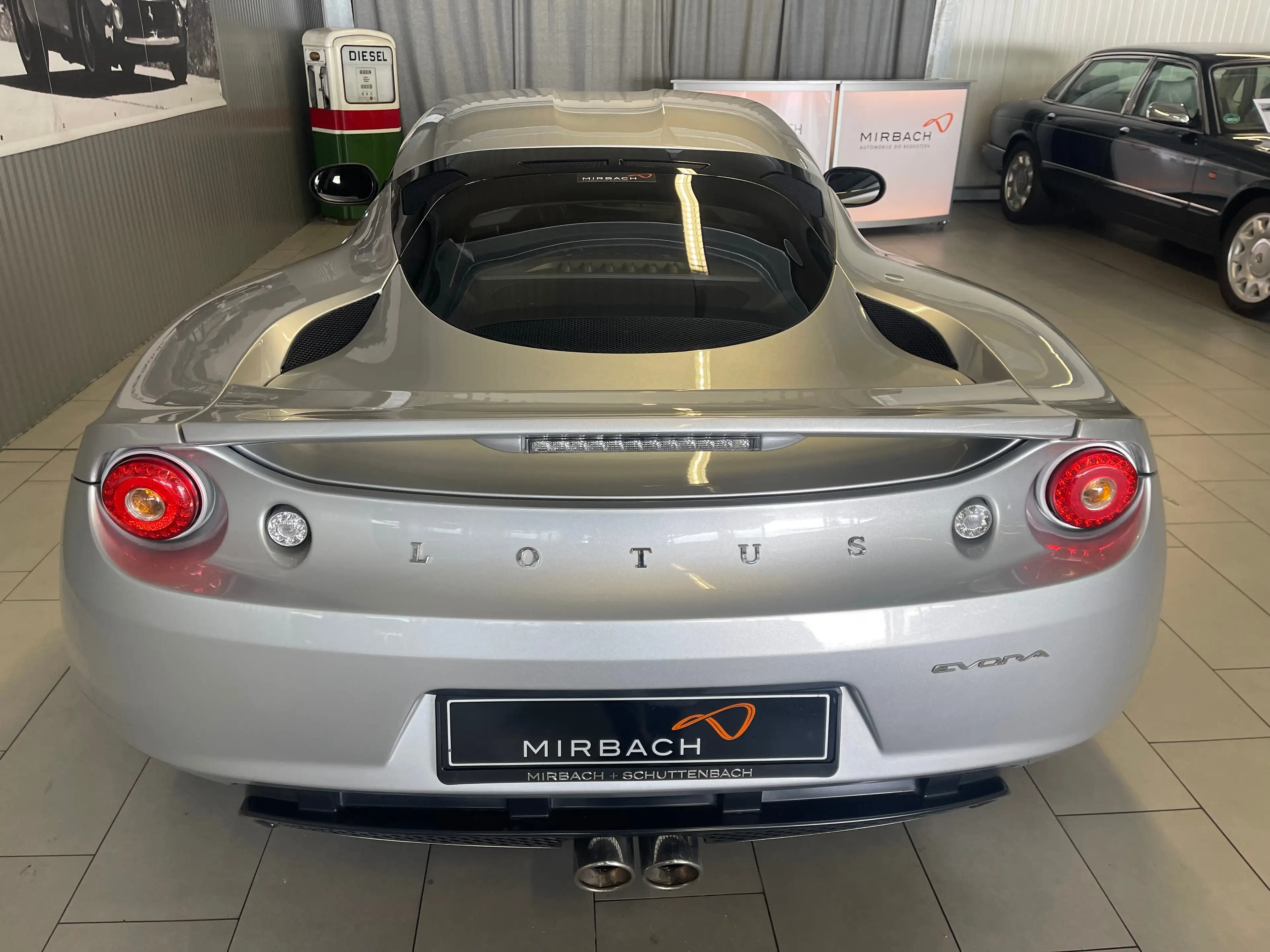 Lotus Evora 3.5 V6 - 2+0 Sportschaltgetriebe — photo 9
