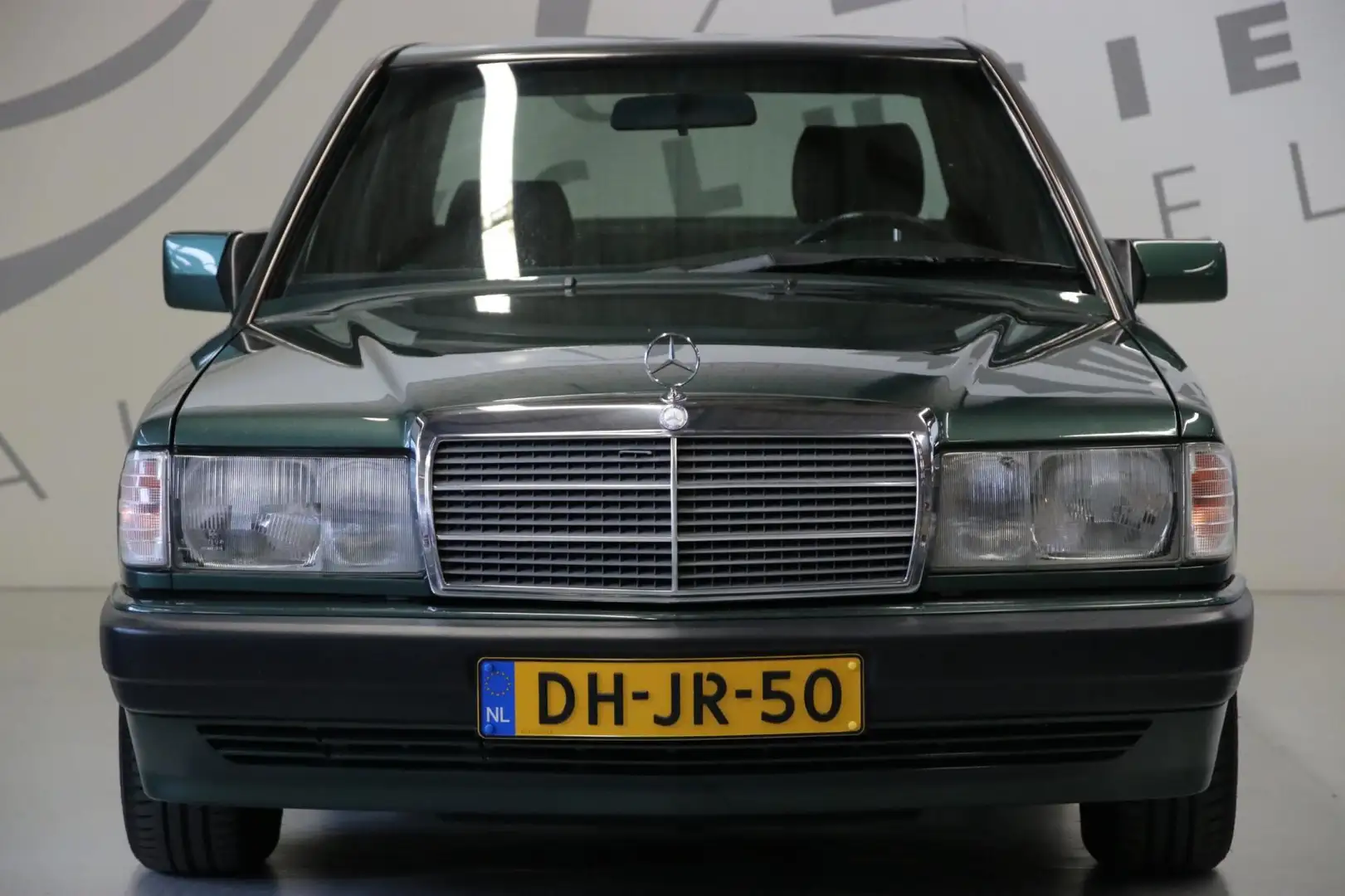Mercedes-Benz 190 2.6 E Standard/ Origineel NL/ NAP Zelená - 2