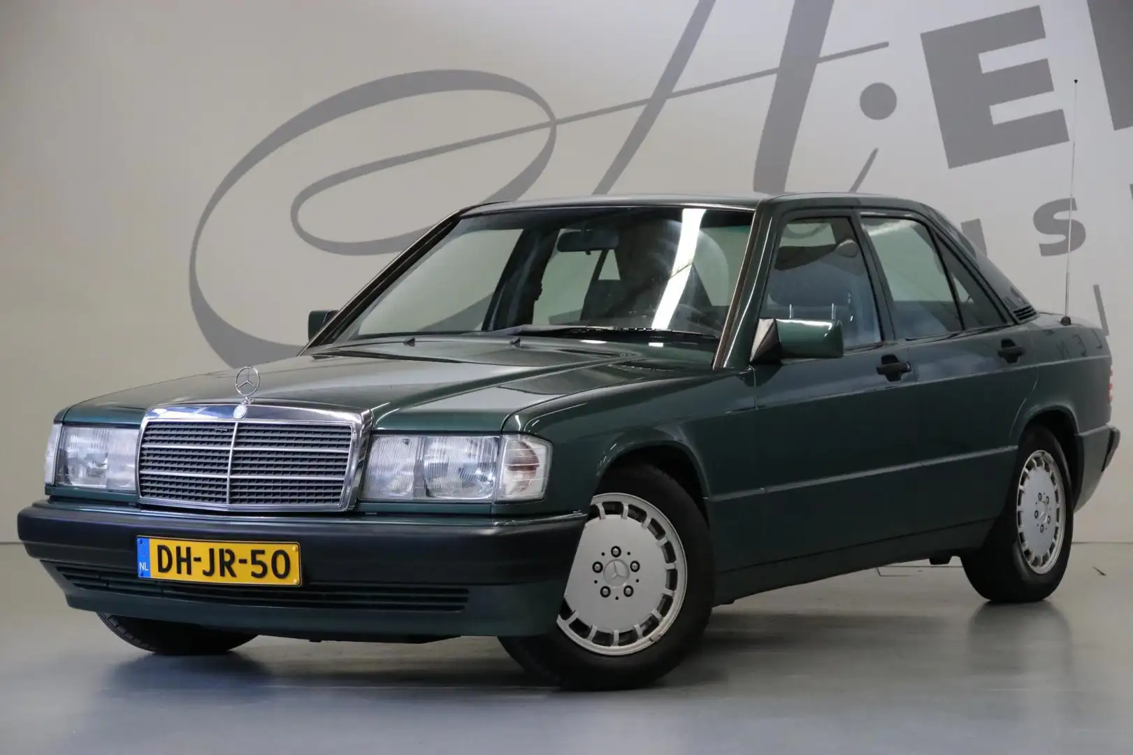 Mercedes-Benz 190 2.6 E Standard/ Origineel NL/ NAP Zelená - 1
