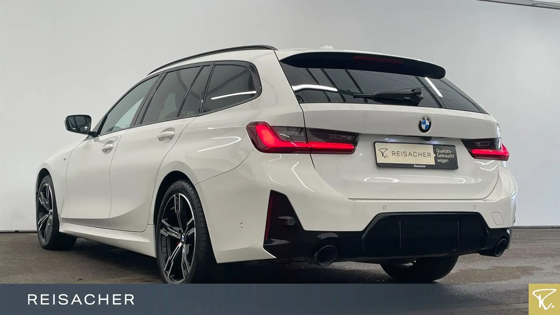 BMW 330 d A xDrive Tou M-Sport LCPro HUD ACC RFK PDC Weiß - 2