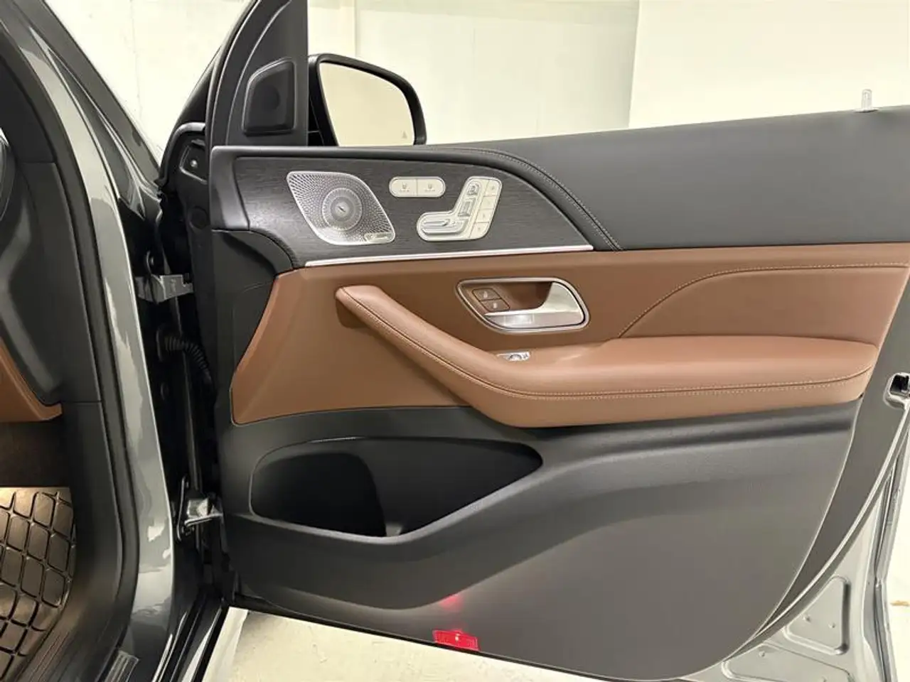 Mercedes-Benz GLE photo Mercedes-Benz GLE