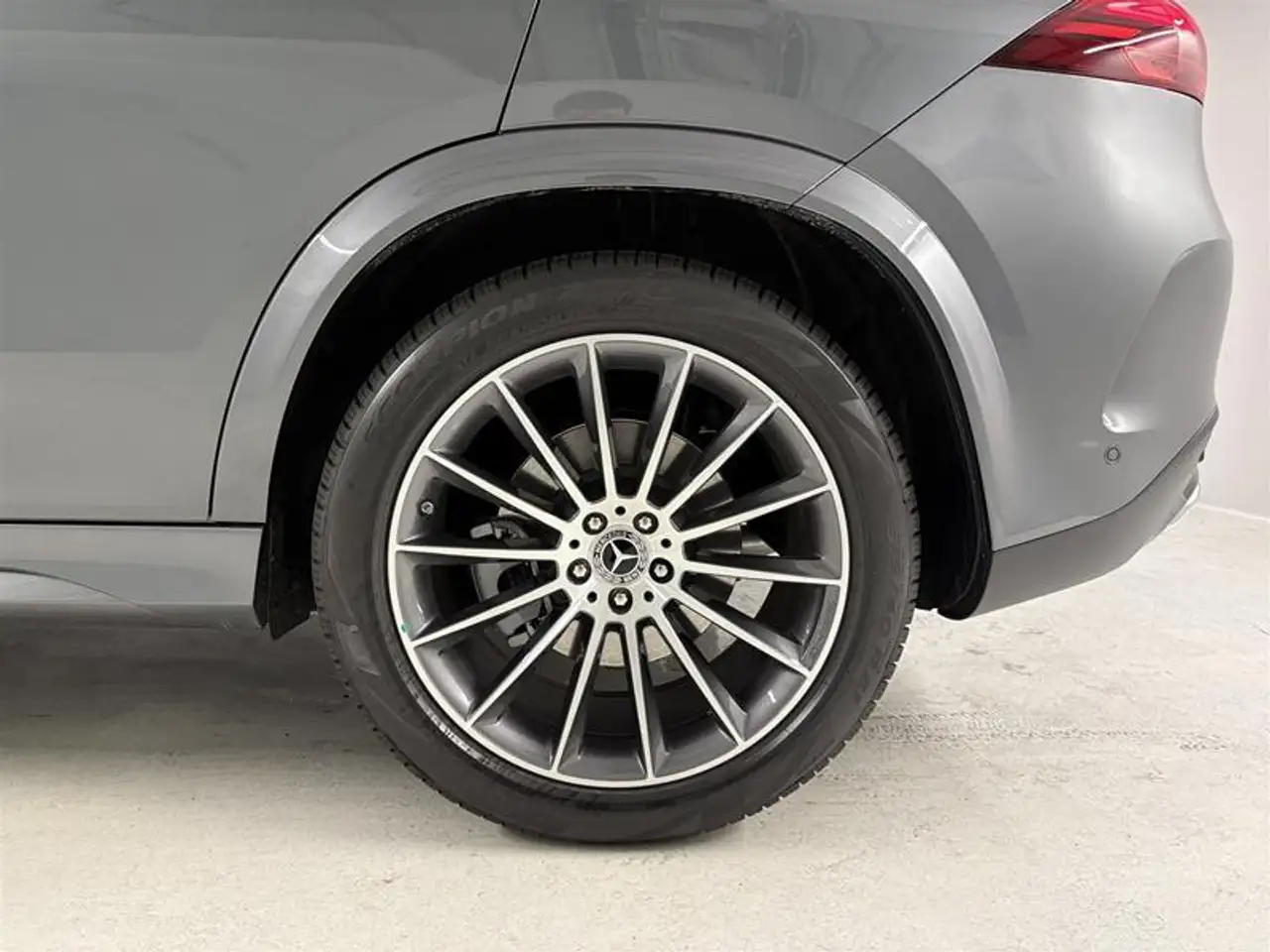 Mercedes-Benz GLE photo Mercedes-Benz GLE