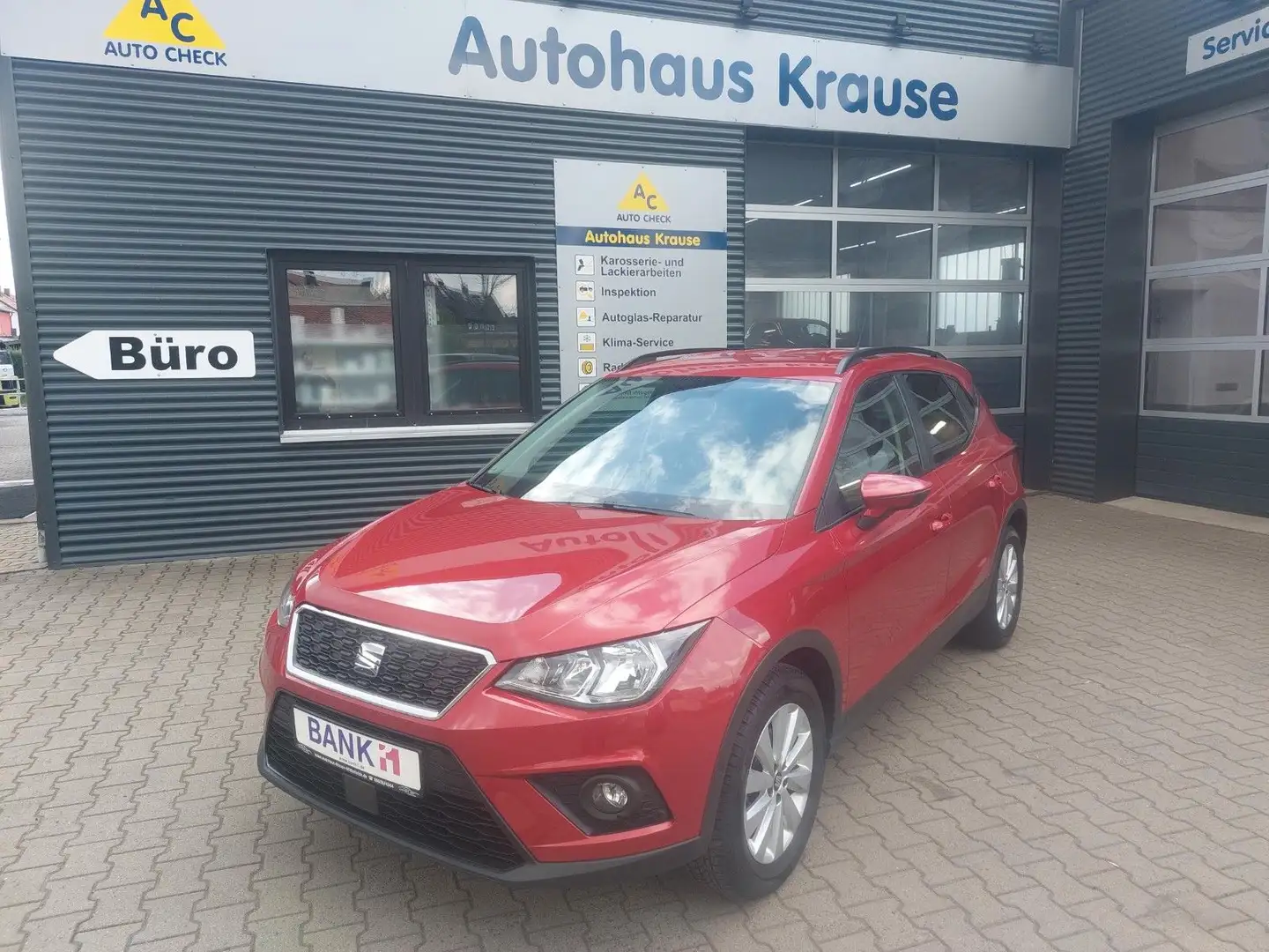 SEAT Arona Style Red - 1