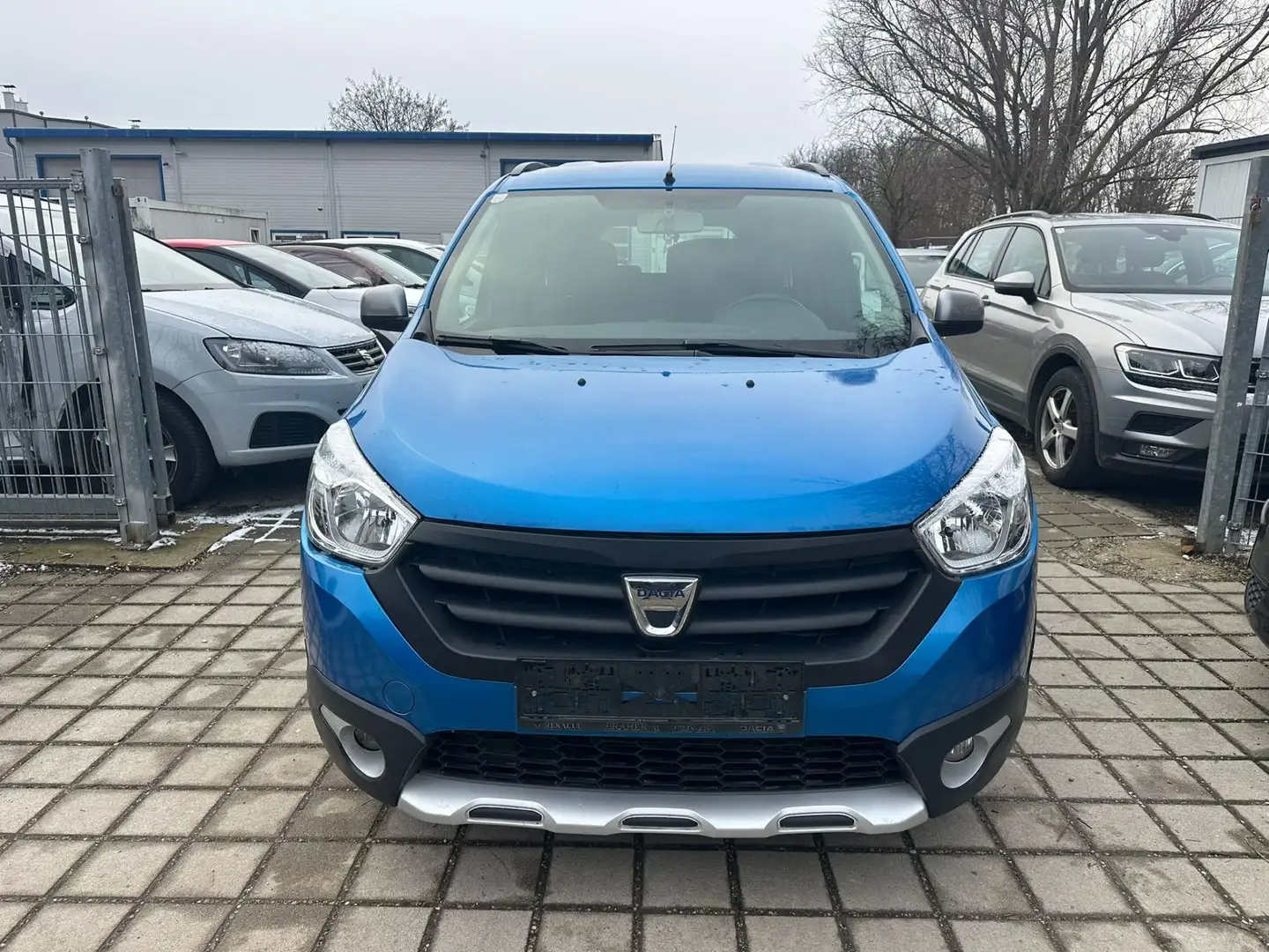 Dacia Lodgy STEPWAY 7 Sitze , 1,2 Benzin 115Ps - 2