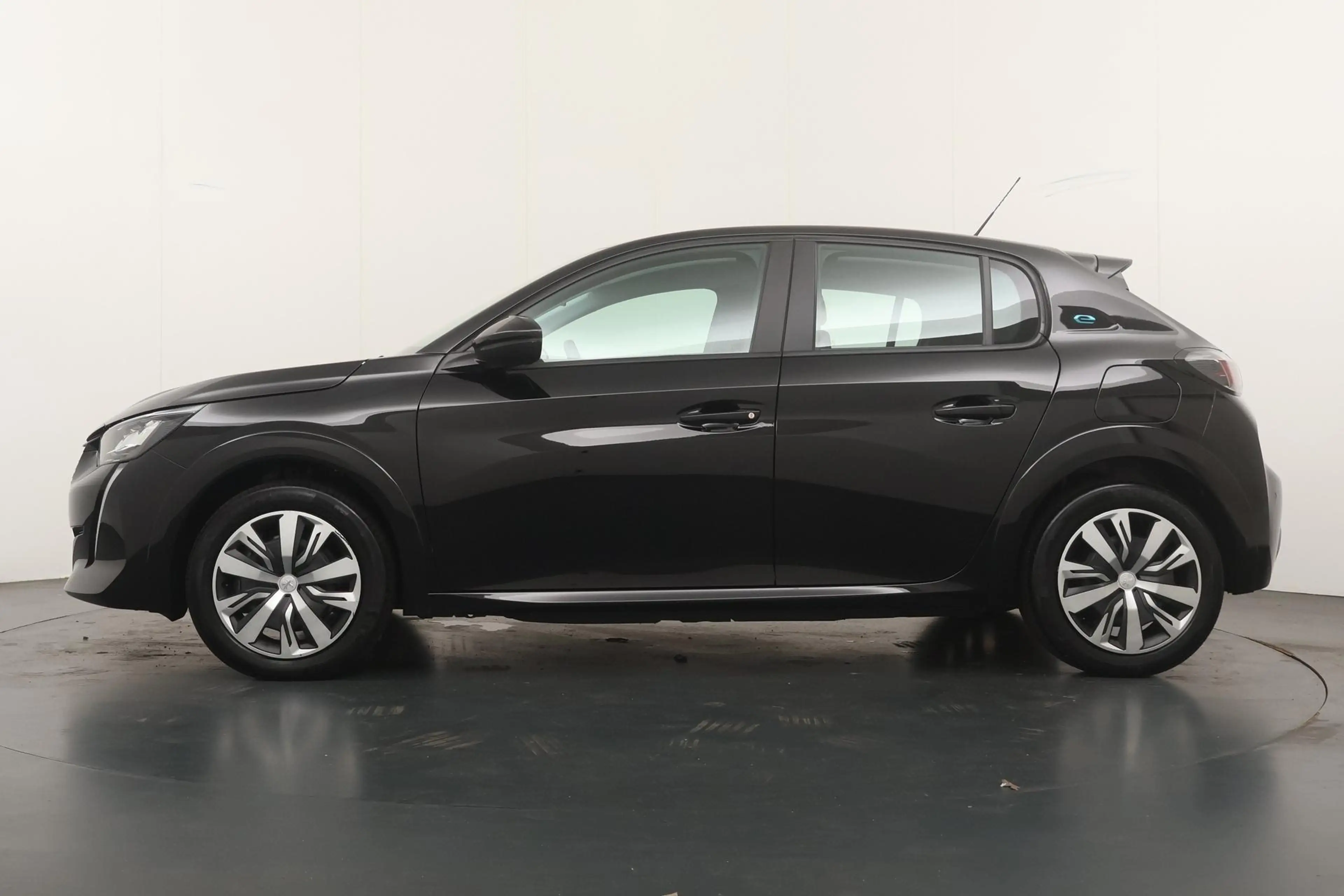Peugeot 208 Active Pack 50 kWh 136PK 3-Fase | SOH 98% | Naviga — photo 3