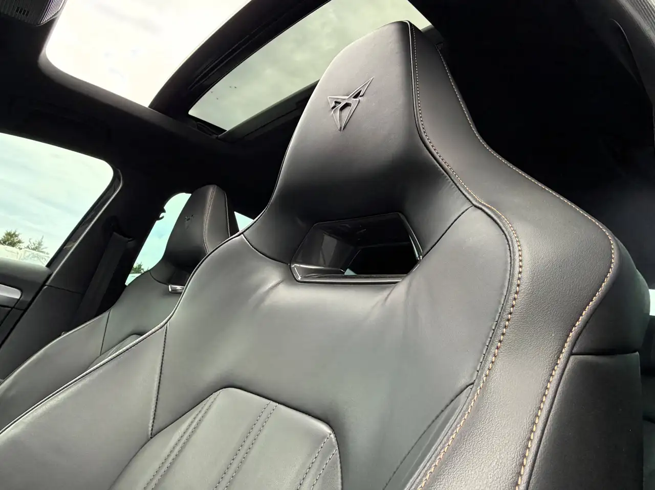 Cupra Leon 2.0 TDi DSG CUIR/NAVI/CARPLAY/PANO/FULL LED/ACC/KEYLESS/, миниатюра 15