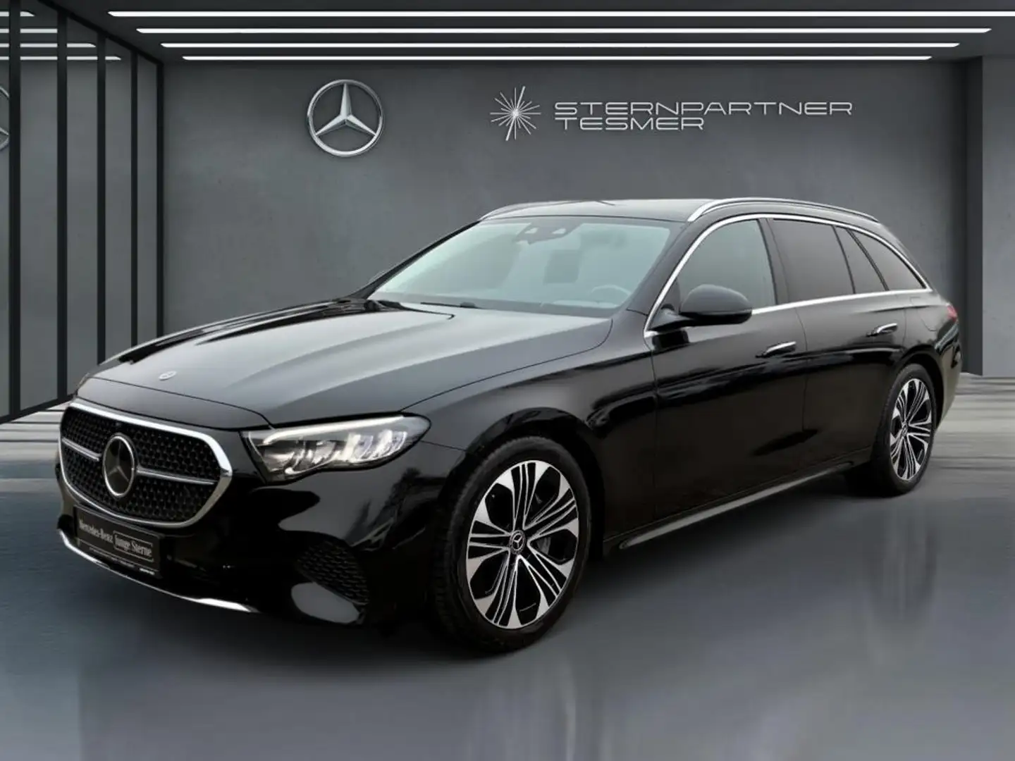Mercedes-Benz E 300 de 4M T Avantg. Mbux Distronic LED Kamera Schwarz - 1