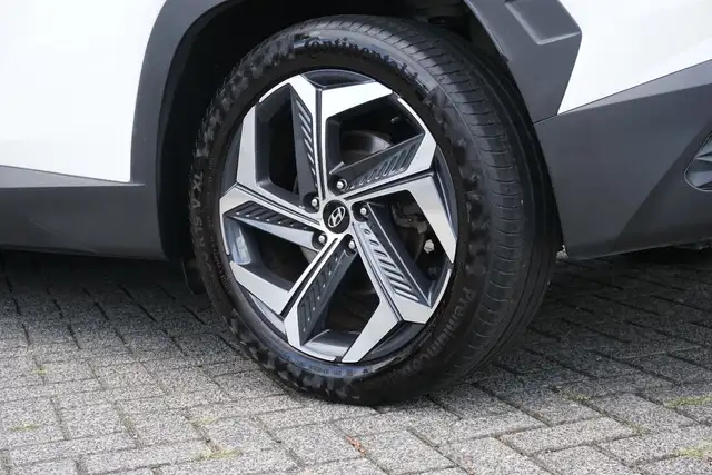 Hyundai Tucson view 15