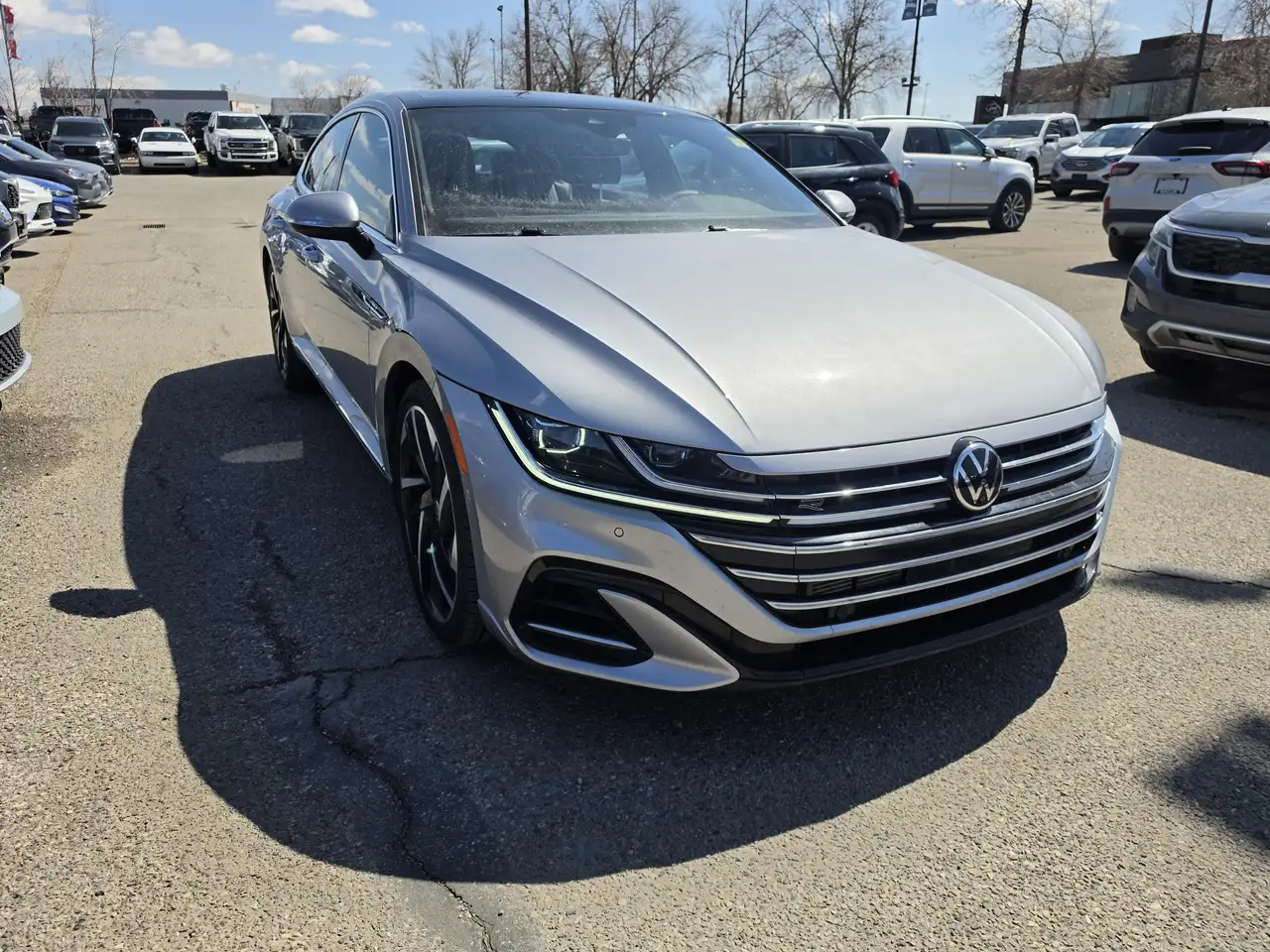 Volkswagen Arteon снимка Volkswagen Arteon