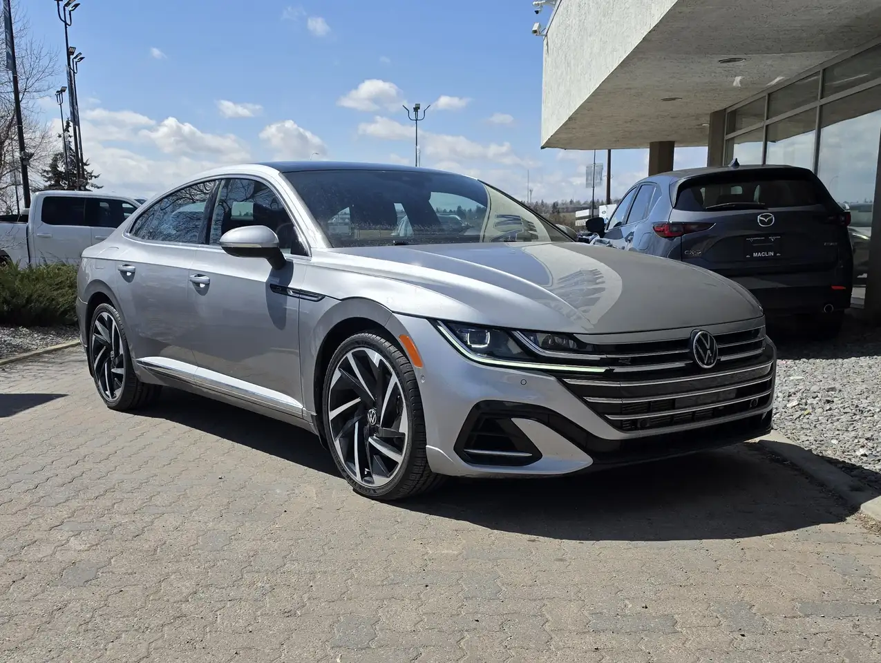 Volkswagen Arteon снимка Volkswagen Arteon