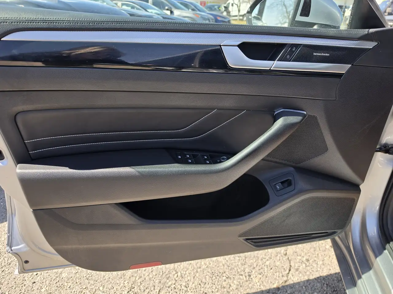 Volkswagen Arteon снимка Volkswagen Arteon