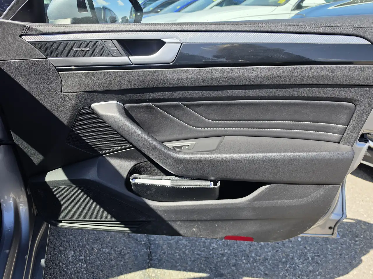 Volkswagen Arteon снимка Volkswagen Arteon