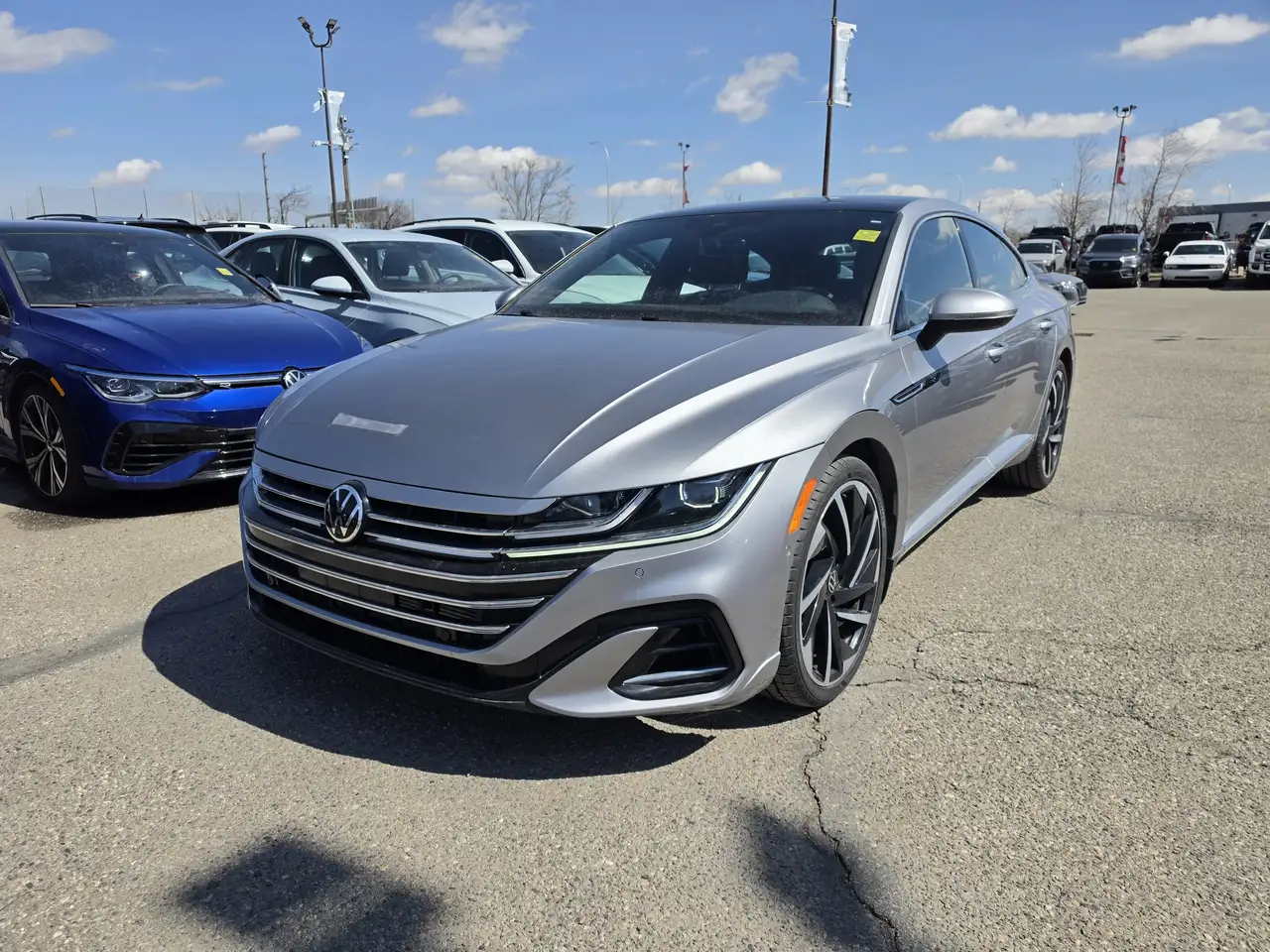 Volkswagen Arteon снимка Volkswagen Arteon