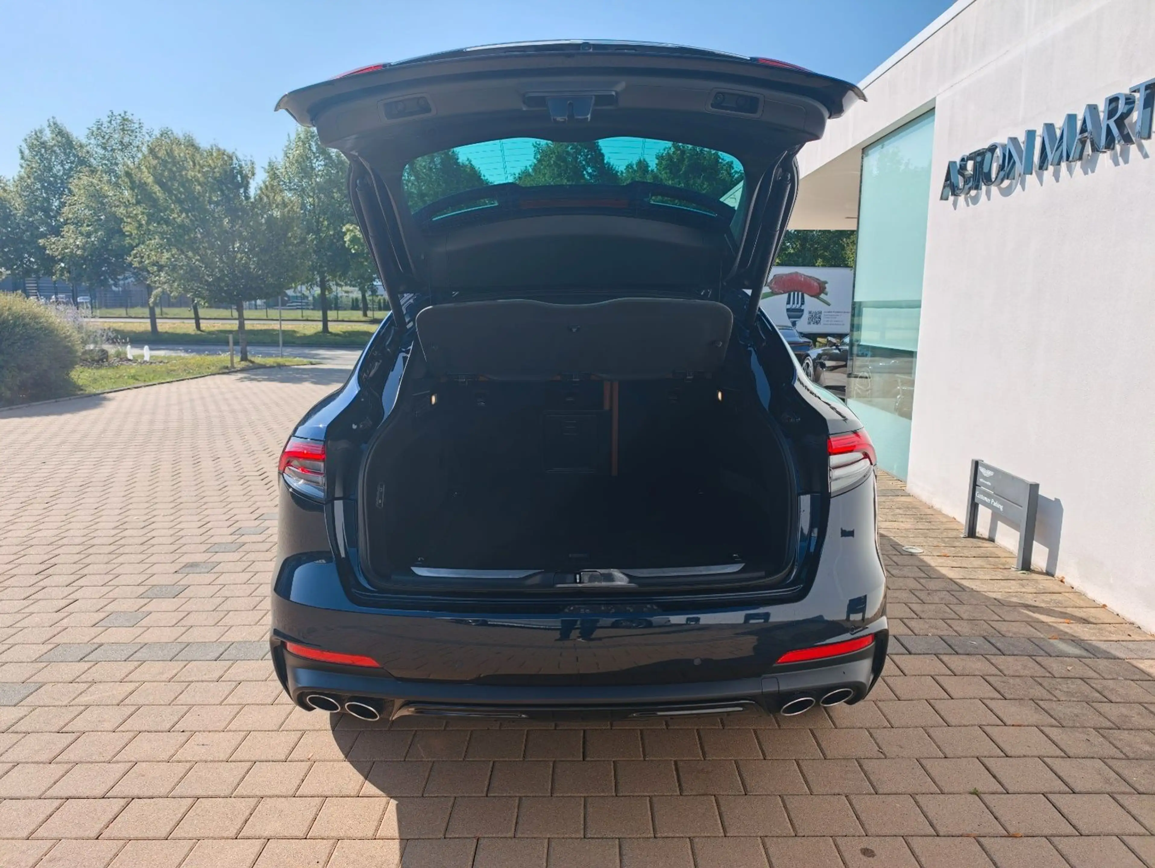 Maserati Levante 3.0 V6 430HP Modena S Auto 4WD — photo 9