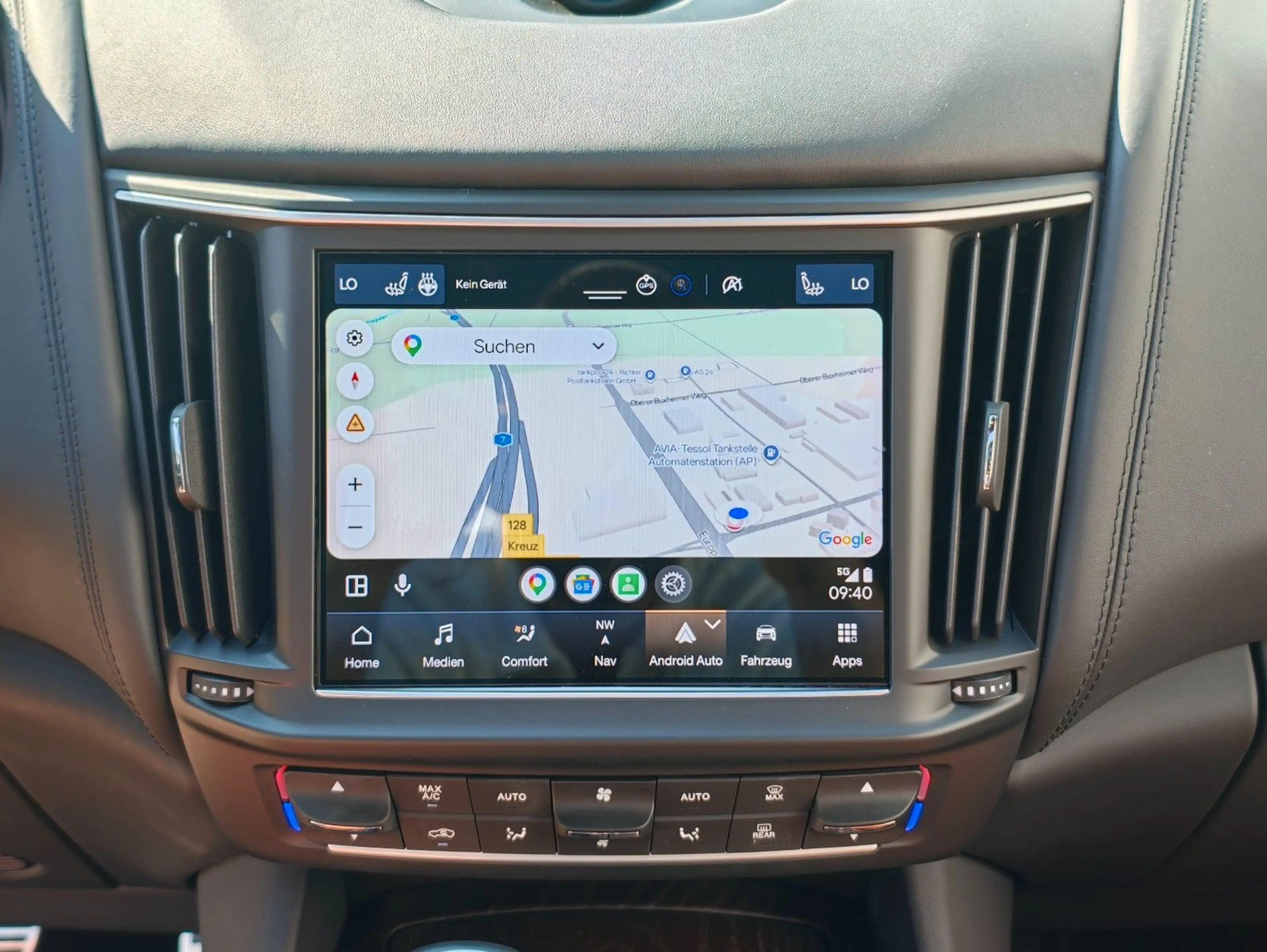 Maserati Levante 3.0 V6 430HP Modena S Auto 4WD — photo 13