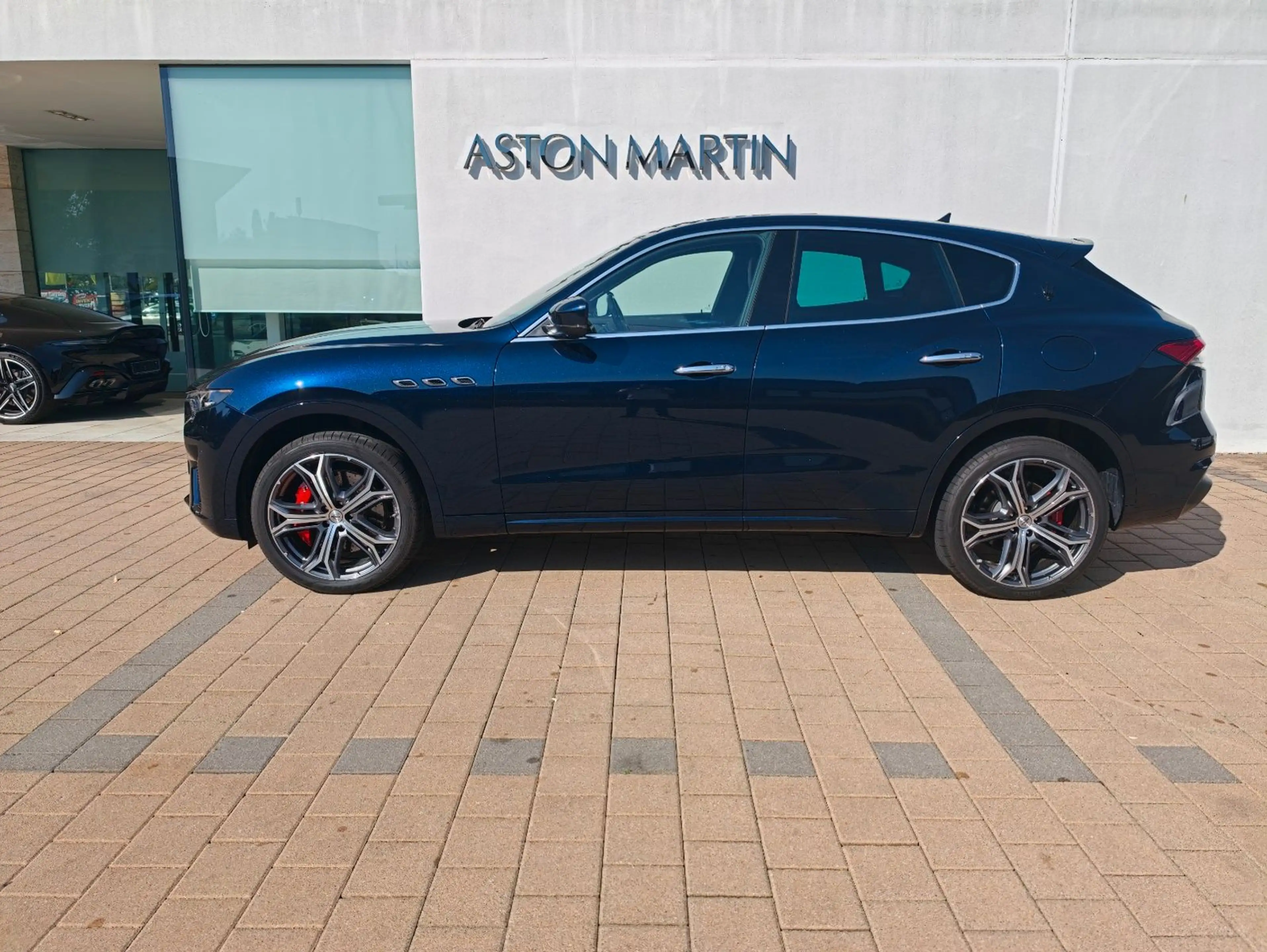 Maserati Levante 3.0 V6 430HP Modena S Auto 4WD — photo 5