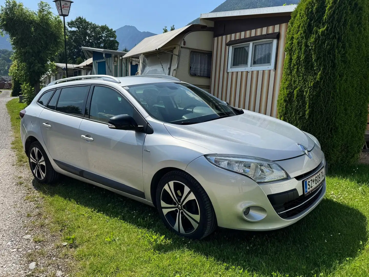 Renault Megane Mégane Grandtour Bose Edition Energy dCi 130 Silber - 1