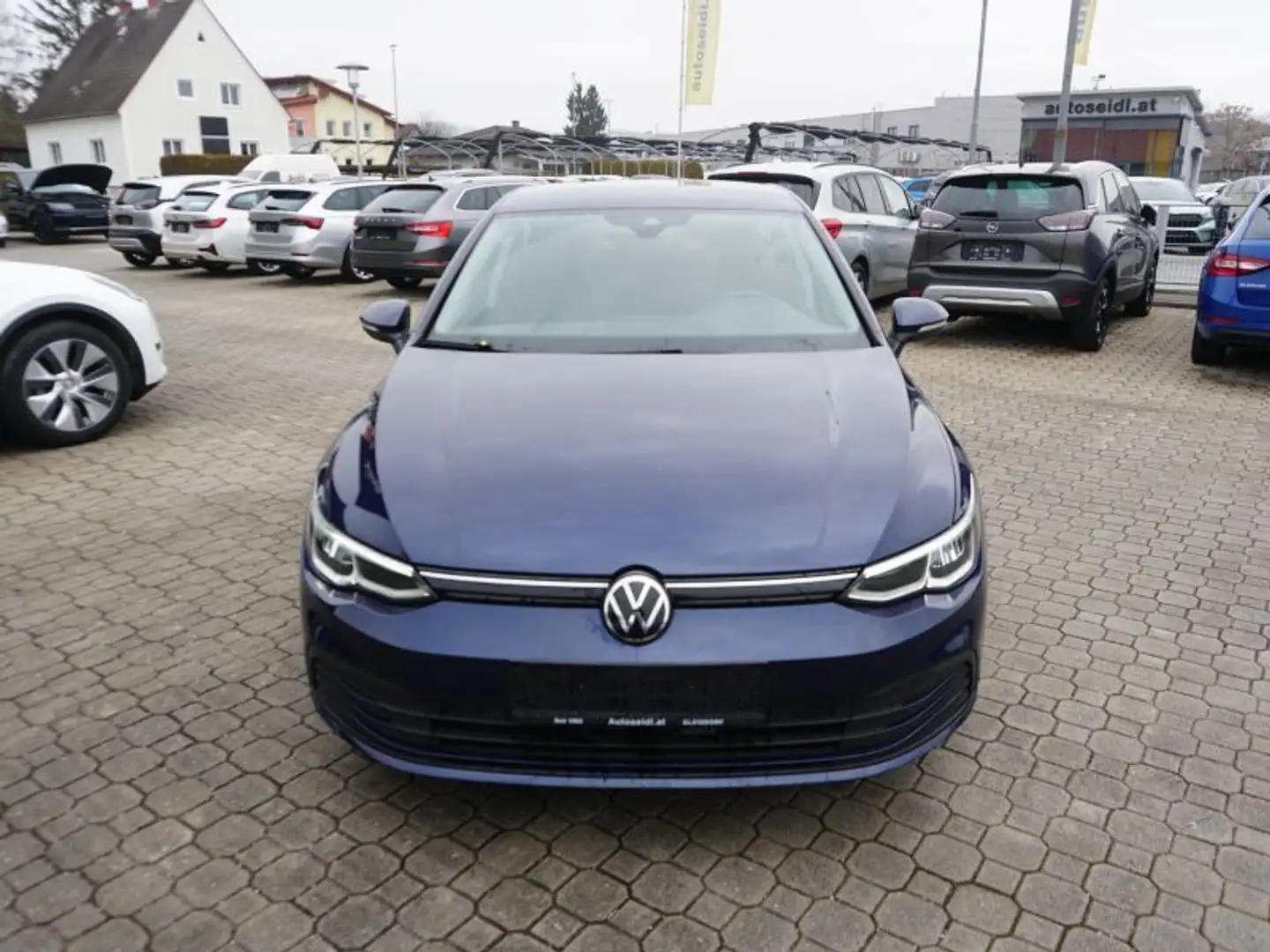 Volkswagen Golf 2,0 TDI Life *NAVI+LED+KAMERA* Blau - 2