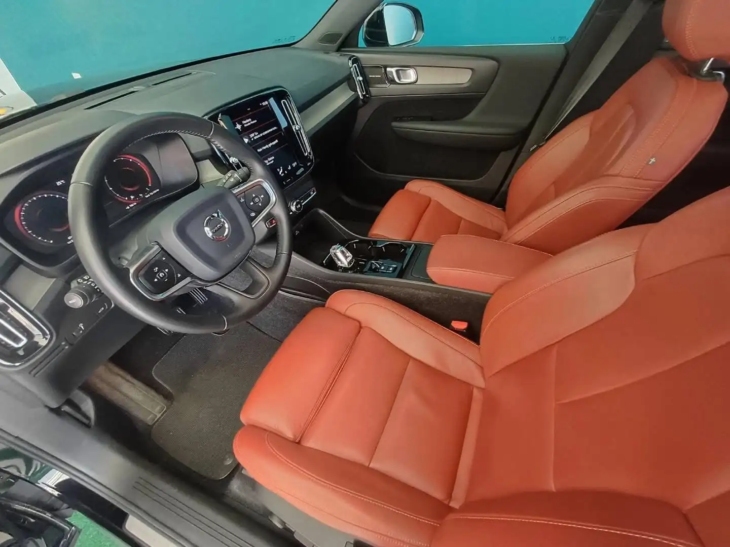 Volvo XC40 T4 AWD Geartronic - 2
