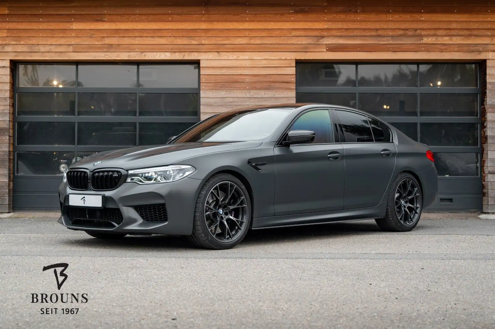 BMW M5 35 Jahre | 1/350 | 1.Hd | Akrapovic Gri - 1