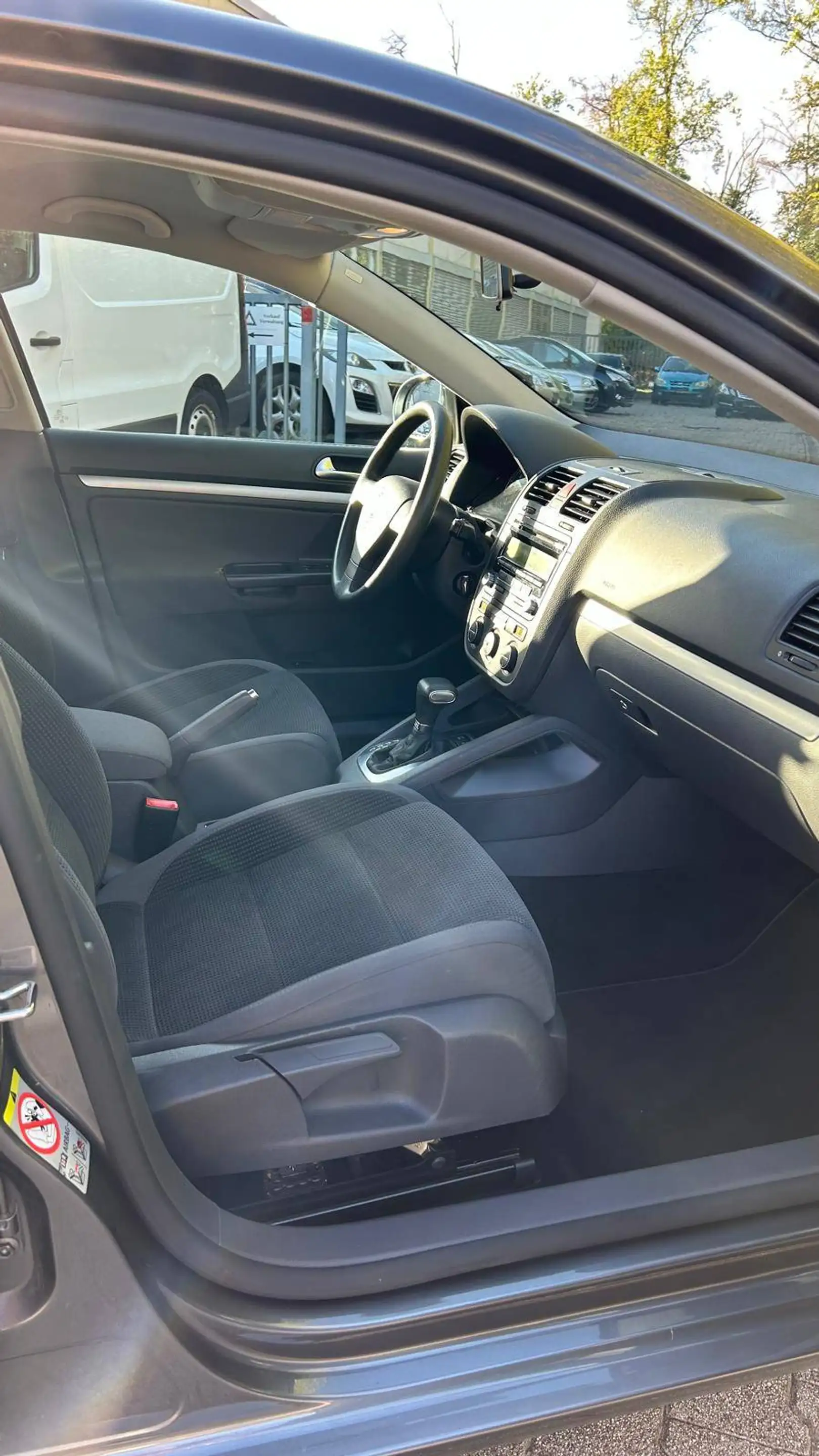 Volkswagen Jetta Comfortline // Automatik // Garantie // Tempomat — photo 9