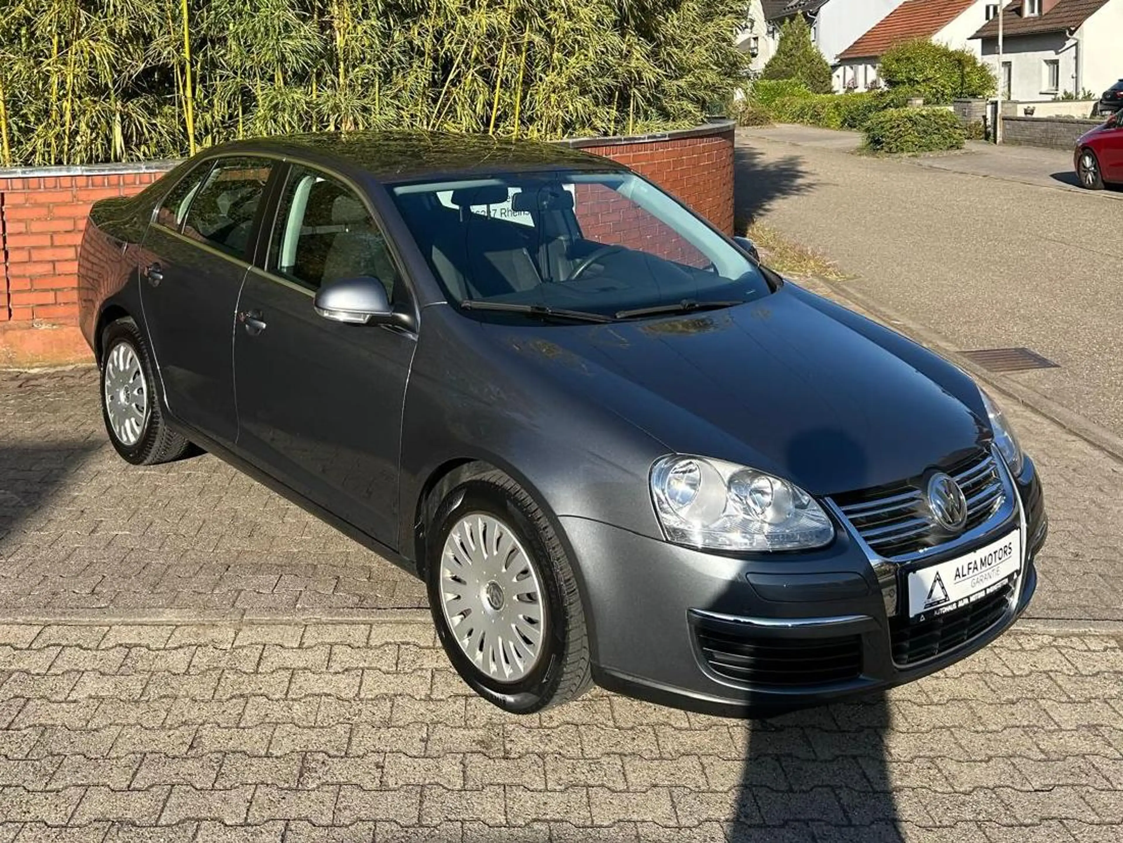 Volkswagen Jetta Comfortline // Automatik // Garantie // Tempomat — photo 3