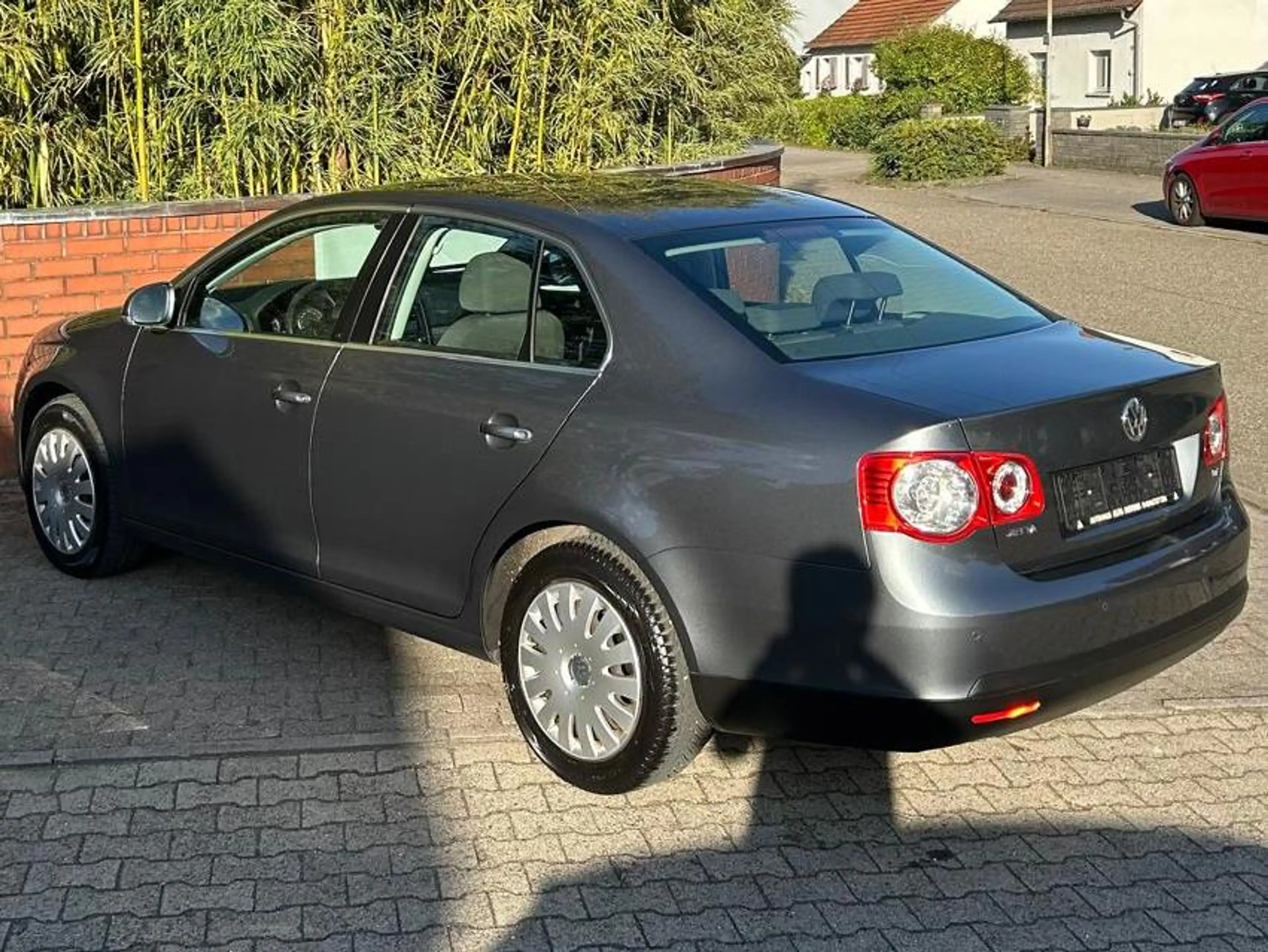 Volkswagen Jetta Comfortline // Automatik // Garantie // Tempomat — photo 4